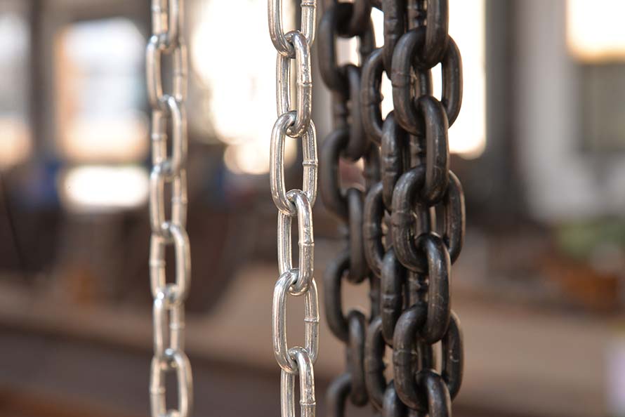 Lifting link chain
